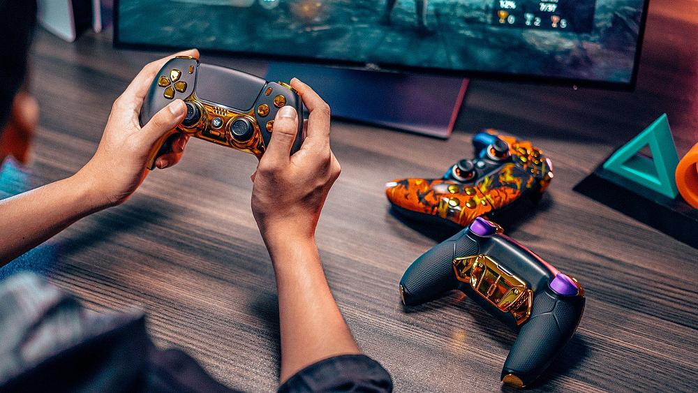 Hex custom PS5 controllers