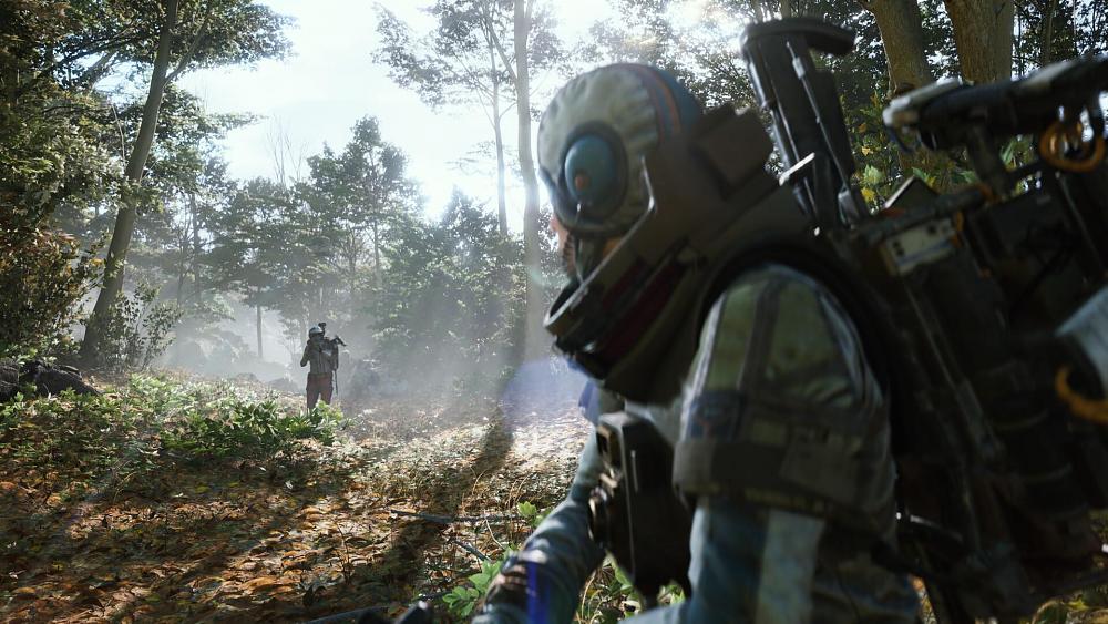 Two players of Arc Raiders looking at each other in a forest.