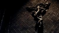Click image for larger version

Name:	Resident_Evil_4_Screen_07.jpg
Views:	291
Size:	384.4 KB
ID:	3517868