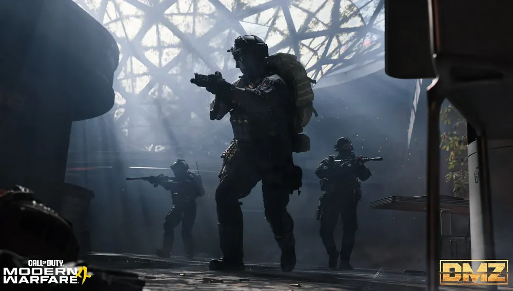Screenshot of a soldier squad working their way through a domed building in the DMZ mode for Modern Warfare 4.
